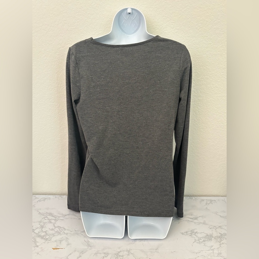 Gilligan & O’Malley Gray Long Sleeve Soft Blouse size S Pleated Pullover Top - Picture 5 of 7
